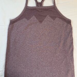 Oiseelle mie tank L burgen